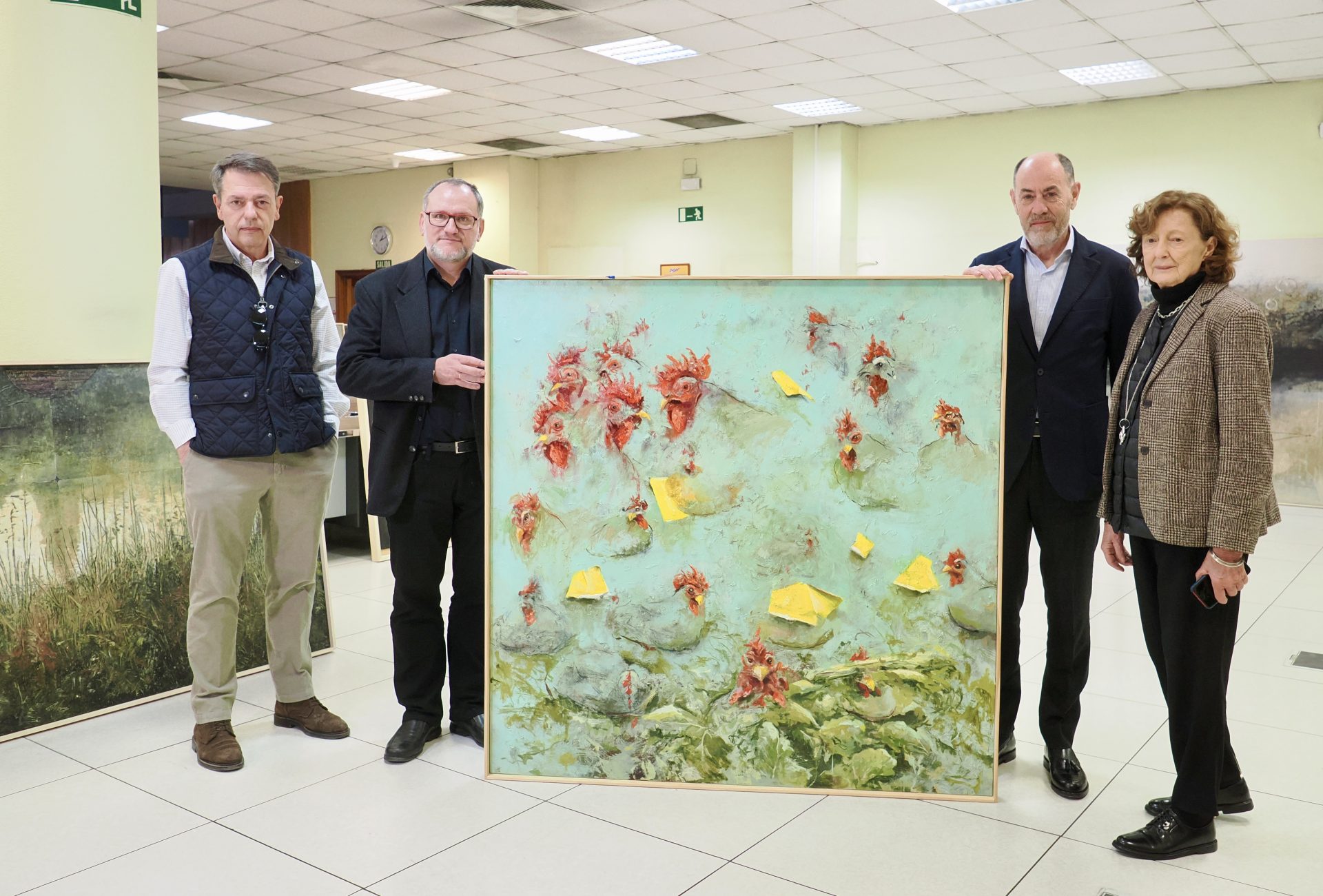 De izq a der Ferrer-Dalmau, JM Nieto, Jesús Posadas y Rosina Gómez con la obra ganadora